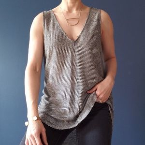 Banana Republic linen tank